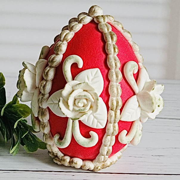 Яйцо пасхальное с розами форма силиконовая